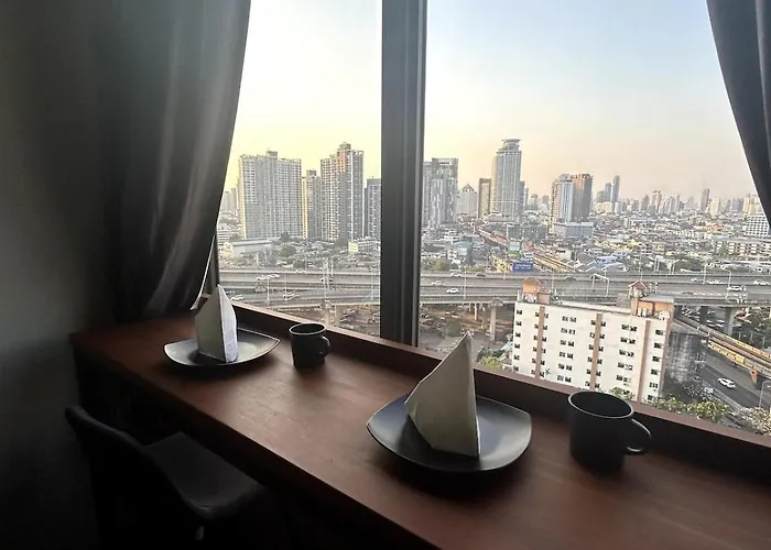 Luxury Loft Duplex 5 Mins To Bts Fast Wi-fi * Bangkok