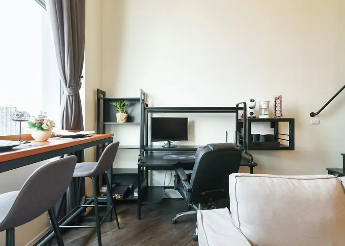 Luxury Loft Duplex 5 Mins To Bts Fast Wi-fi *